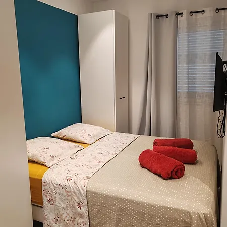 80 M2 Avec Jardin - 50m De La Tiki Apartman